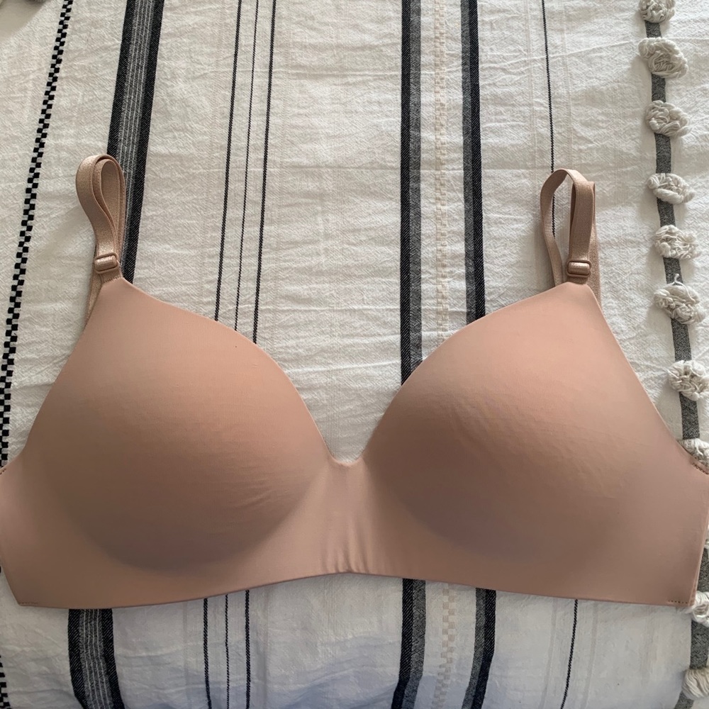 Victoria’s Secret T-shirt bra